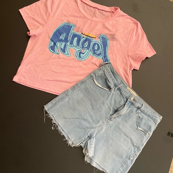 PacSun light blue Jean shorts with a pink Shein T-shirt bundle set - Picture 2 of 8